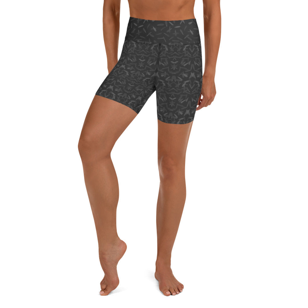 Petal Power Yoga Shorts in Amboy Black