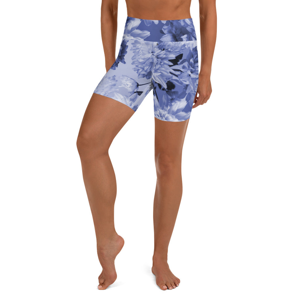 Gillyflower Yoga Shorts in Malibu Blue