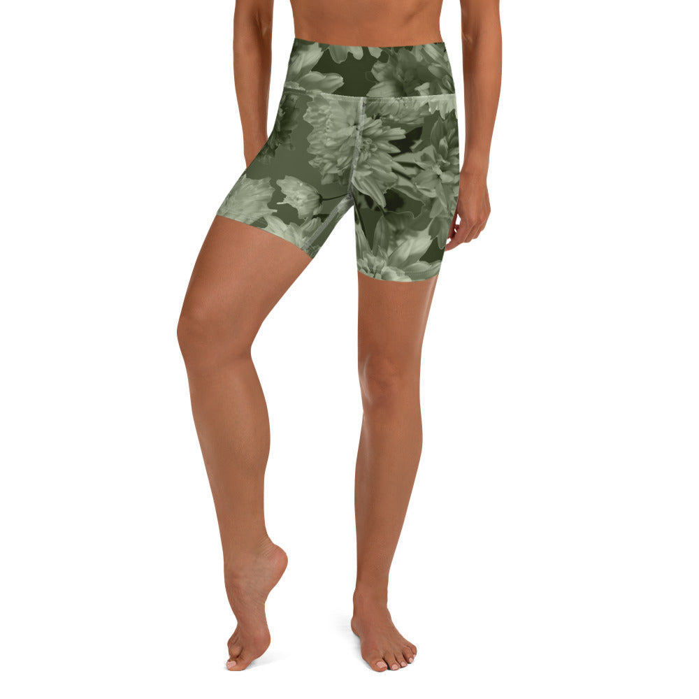 Gillyflower Yoga Shorts in Anacapa Green